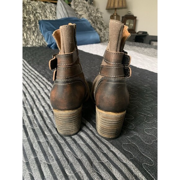 Freebird Brown and Tan Ankle Boots - Picture 5 of 16